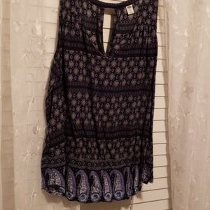 Old Navy keyhole tank top